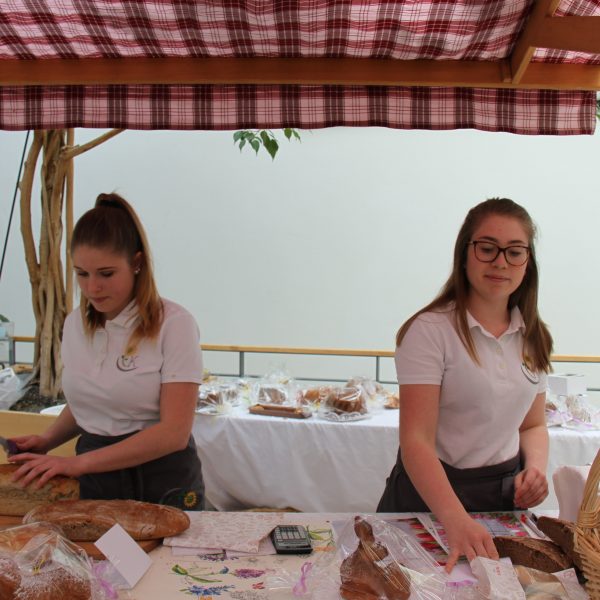 Ostermarktstand Brot